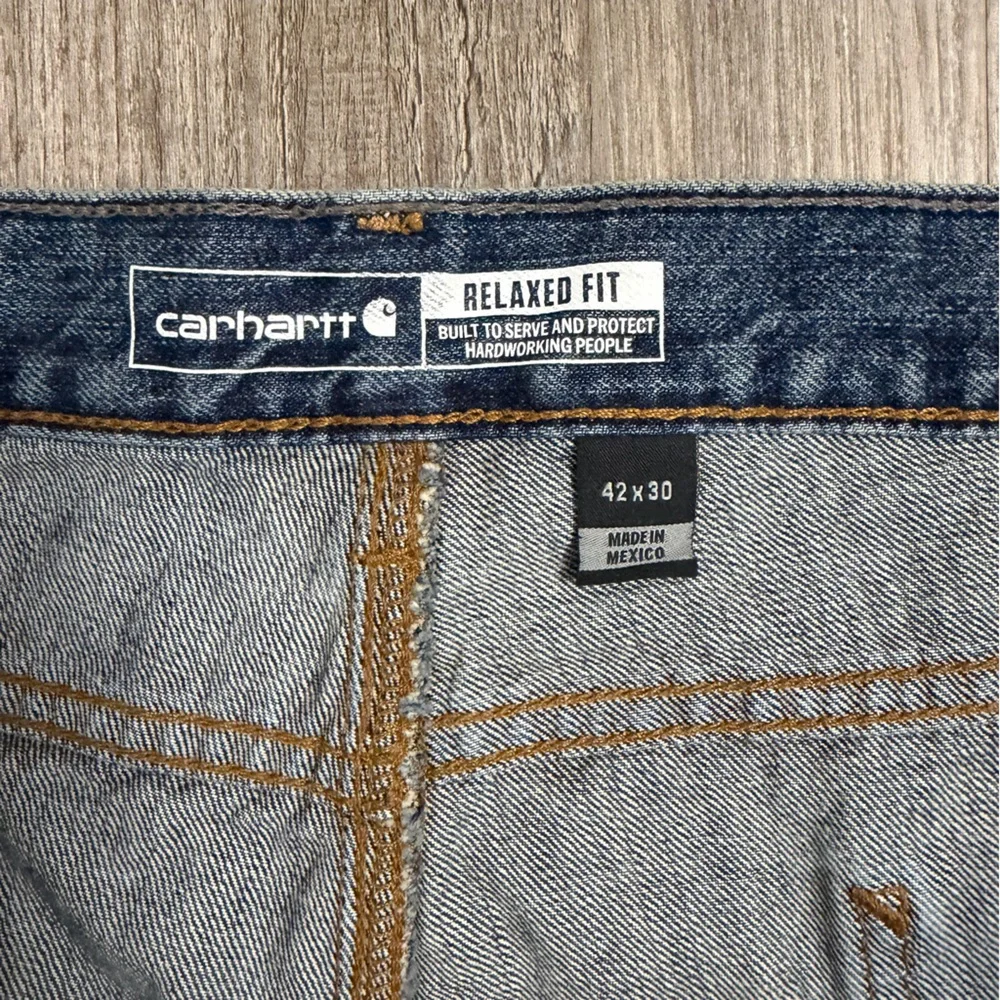 Carhartt Relaxed Fit 5-Pocket Jeans Mens Dark Wash Denim-size 42x30 *NEW w tags*